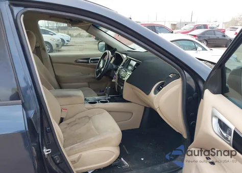 2016 Nissan Pathfinder S z USA, uszkodzony, nr VIN 5N1AR2MN0GC606365